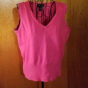 Hot Pink V Neck top in Light weight Sweater gauge